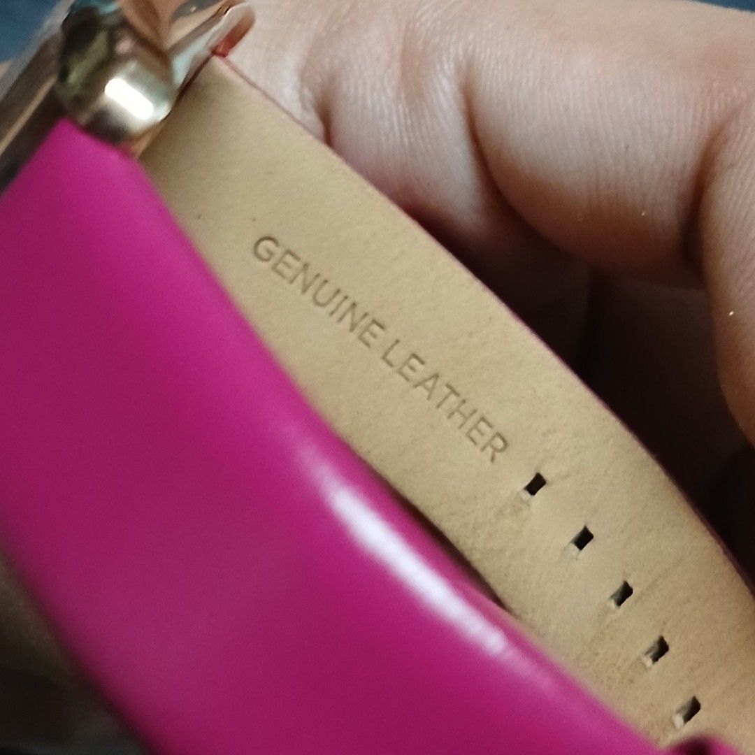 Authentic Michael Kors Monroe Square Electric Pink Leather Watch (Category: Women's Watches) located in Cagayan de Oro. Submitted by susanthrifts (Listing ID 1448611270, Image 2). Description: -Authentic Michael Kors Watch - Rose Gold Tone Casing - Square Face - White Dial with Roman Numerals - Bright Pink Genuine Leather Strap - Buckle Closure with Michael Kors Logo - Model: MK01029 It was a gift from US pato. Never nya na gamit. The owner decid