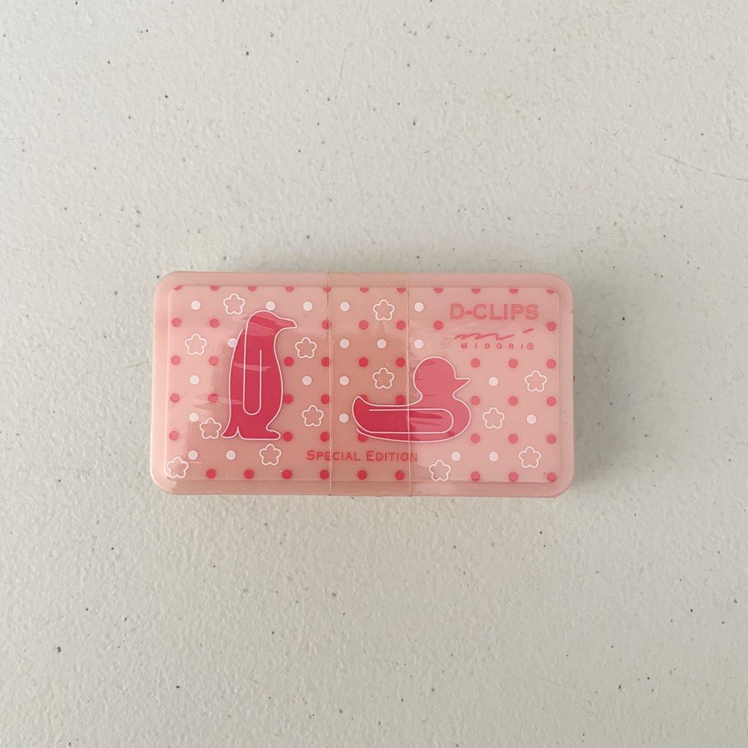 Midori Paperclips (Category: Stationery & School Supplies) located in Butuan. Submitted by paperlueur (Listing ID 1448555701, Image 1). Description: .