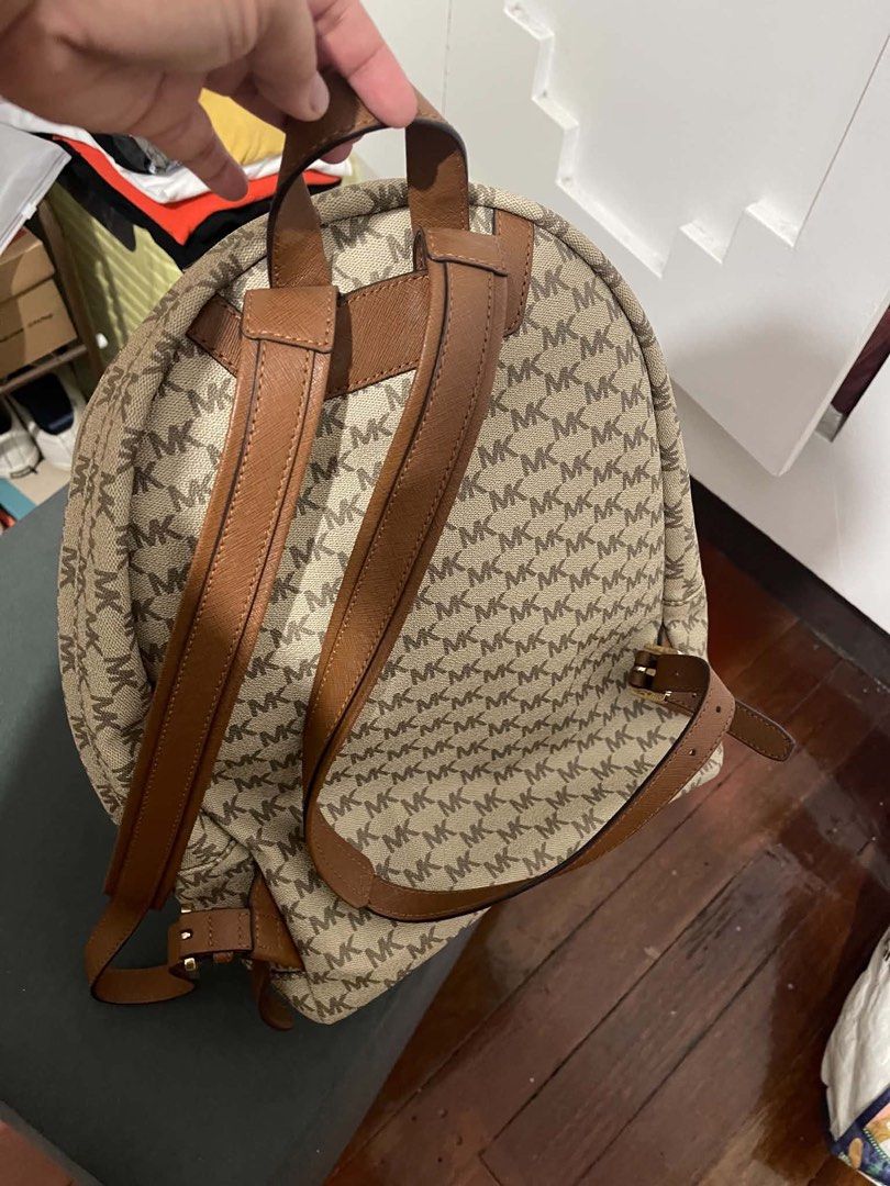 MK Backpack (Category: Luxury Bags & Wallets) located in Pasig City. Submitted by declutterzzzz (Listing ID 1448501664, Image 2). Description: 💯 authentic Pasalubong frm USA Barely used Rfs: Decluterring.