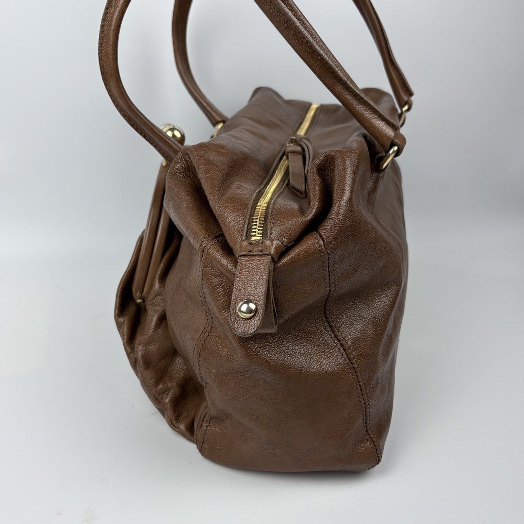 Moschino - Cheap and Chic - Leather Hand Bag (Category: Luxury Bags & Wallets) located in Bacolod City. Submitted by cast.archives (Listing ID 1448667891, Image 3). Description: Moschino - Cheap and Chic - Leather Hand Bag Size: Large Condition: Very good Flaw: Normal sign of used.