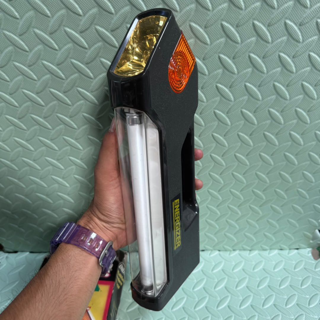 Multifunction Lantern (Category: Hiking & Camping) located in Ayer Lanas. Submitted by emaroseee (Listing ID 1448595469, Image 2). Description: •Rm35 termasuk pos BARANG SECONDHAND DARI SINGAPORE CONDITION BRG SEPERTI DALAM GAMBAR BRG ELEKTRIK ADA WARANTI WS DETAIL : 013 305 6370 P/S : ( SEBELUM TEKAN BUTANG BUY, SILA CHAT SAYA DAHULU UNTUK PASTIKAN BRG TERSEBUT MASIH ADA LAGI TQ 😊🫰🏻) LOCATION : FF BUNDLE KADOK ( KG KADOK KOTA BHARU KELANTAN )