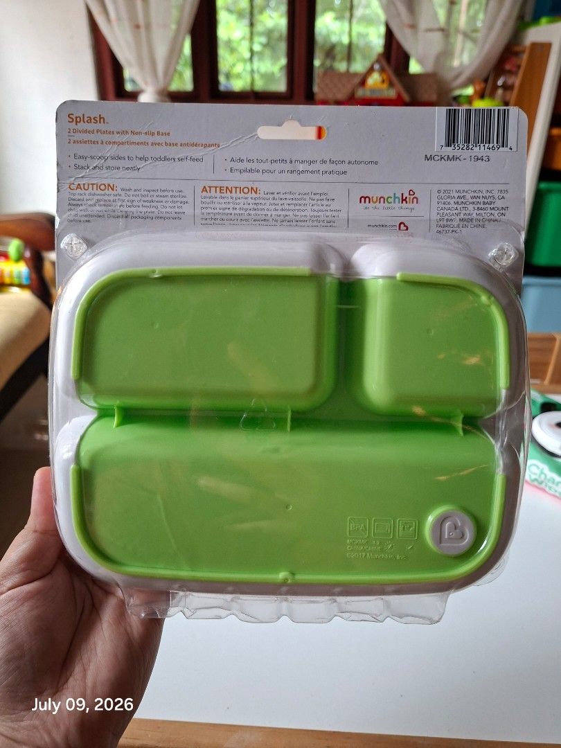 Munchkin Splash 2 Divided Plates with Non-Slip Base (Category: Weaning & Toddler Feeding) located in Ozamiz City. Submitted by dhuman (Listing ID 1448546419, Image 2). Description: For Sale: Munchkin Splash Toddler Divided Plates 2 Pack - Blue/Green Selling for ₱350.00 only Brand new/Never been used - Set of 2 Munchkin Splash divided plates (blue & green) - Non-slip base to prevent spills - BPA-free and safe for dishwashers and microwaves - Suita
