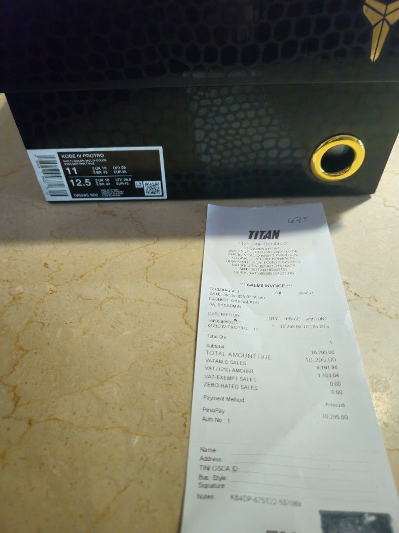 Nike Kobe 4 Draft Day Boston (Category: Sneakers) located in Mandaluyong City. Submitted by erickmobile (Listing ID 1448650228, Image 3). Description: - Nike Kobe 4 Draft Day - Size: 11 US - Condition: Brand new, never worn - Purchase Origin: Titan - Includes: Original box, original receipt, extra green laces.