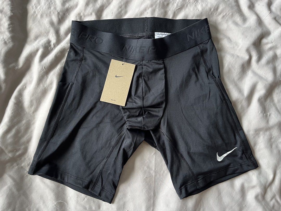 Nike Pro Men's Compression Shorts M Black (Category: Activewear) located in Quezon City. Submitted by jamesjasonjimenez761 (Listing ID 1448561718, Image 2). Description: - Nike Pro compression shorts for men - Size: Medium (M) - Color: Black - Features side pockets - Nike Pro logo on waistband - Brand new with tags attached - Ideal for training and sports activities BRAND NEW AND ORIGINAL NIKE 1200 pesos FIX Money back if proven fake. Can do Meet