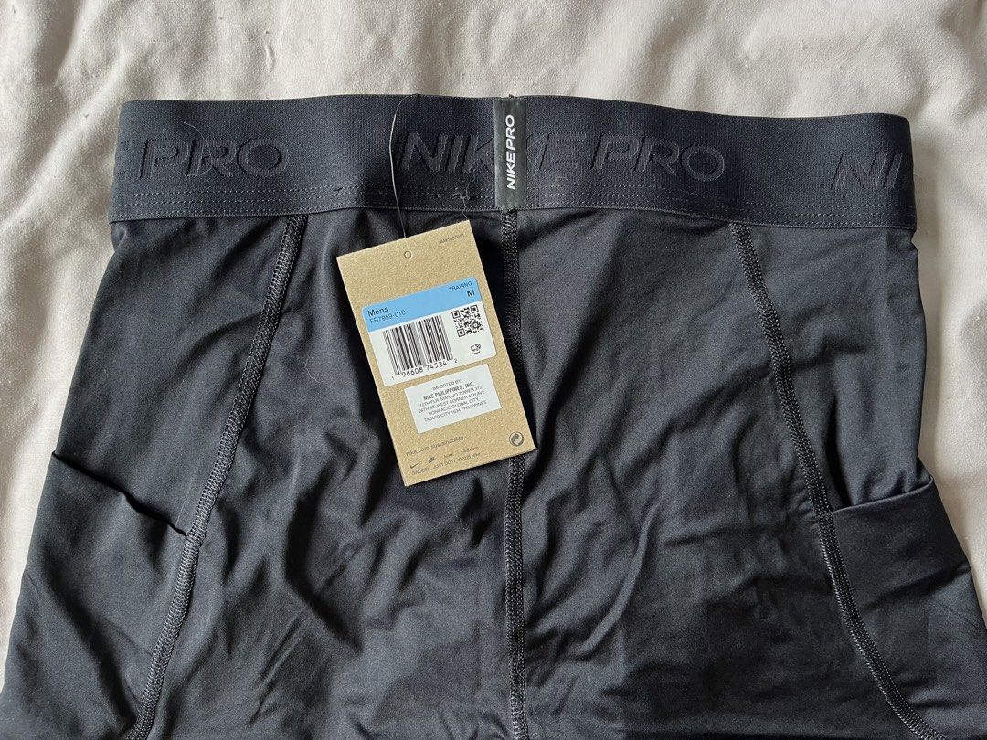 Nike Pro Men's Compression Shorts M Black (Category: Activewear) located in Quezon City. Submitted by jamesjasonjimenez761 (Listing ID 1448561718, Image 1). Description: - Nike Pro compression shorts for men - Size: Medium (M) - Color: Black - Features side pockets - Nike Pro logo on waistband - Brand new with tags attached - Ideal for training and sports activities BRAND NEW AND ORIGINAL NIKE 1200 pesos FIX Money back if proven fake. Can do Meet