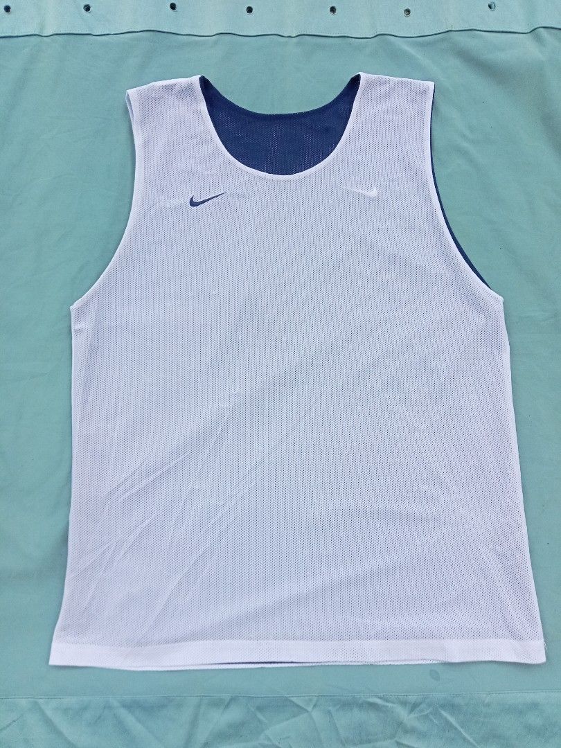 NIKE SANDO (Category: Activewear) located in Manila. Submitted by thriftzonee (Listing ID 1448484857, Image 2). Description: VTG NIKE 2XL ISSUE:RANS.
