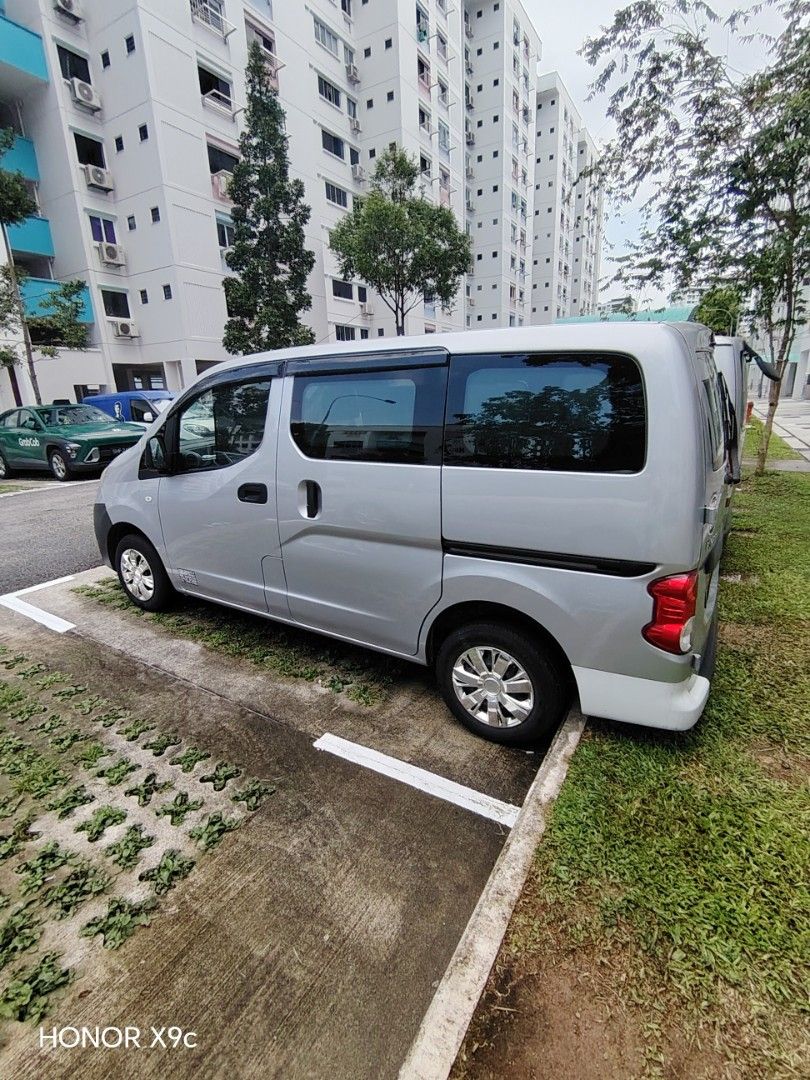 Nissan NV200 1.5 Professional Series (M) (Category: Used Commercial Vehicles for Sale) located in Singapore. Submitted by sgcoolguy192439 (Listing ID 1448559960, Image 3). Description: Best van with low maintenance. Ideal for small businesses and logistics works. Manual gear box and engine has no issue at all..