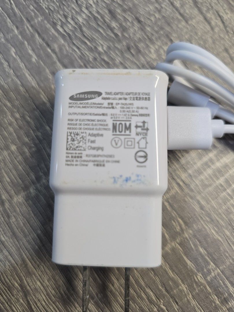 Original Samsung charger not fast charging (Category: Chargers & Cables) located in Pasay City. Submitted by declutteringmomshi (Listing ID 1448530236, Image 2). Description: usb type A to C.