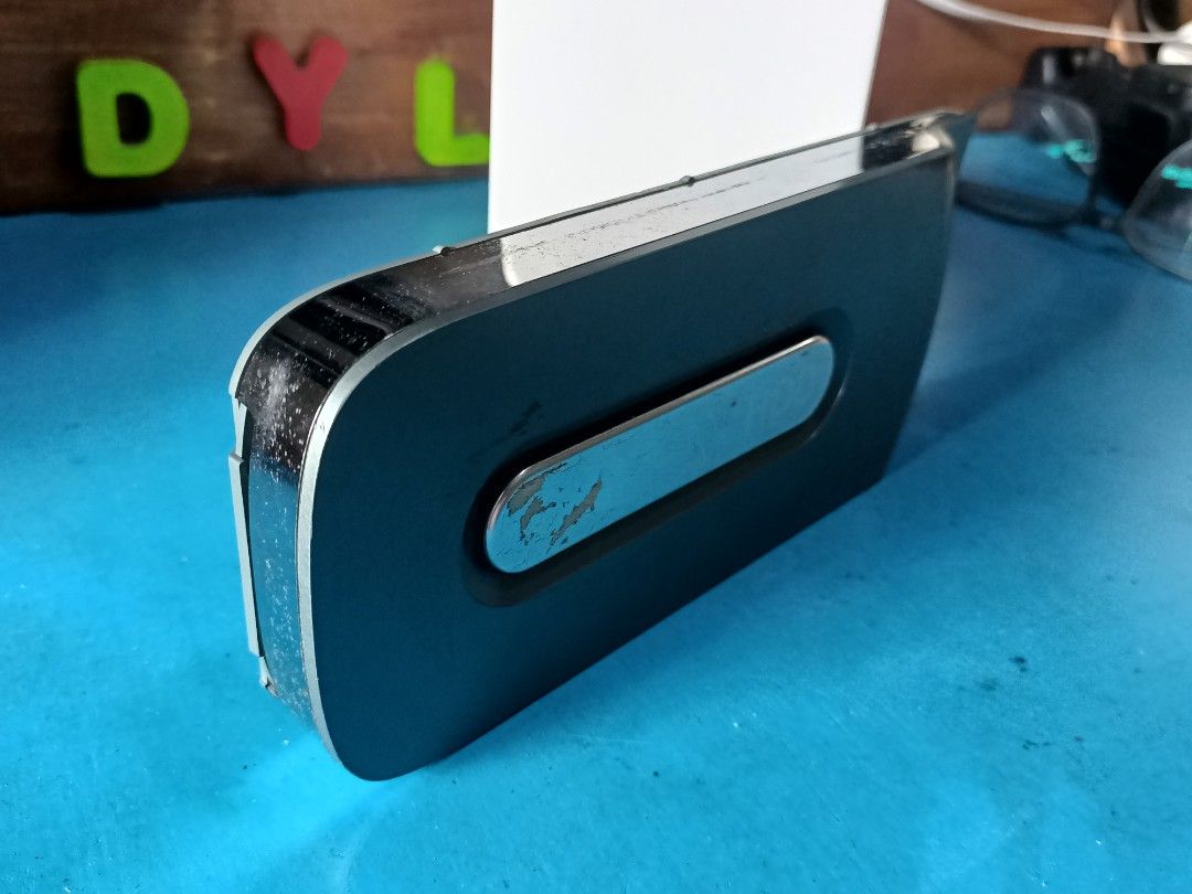 Original Xbox 360 HDD (Category: Cables & Chargers) located in Caloocan City. Submitted by red_rob (Listing ID 1448531572, Image 2). Description: Official HDD for Xbox 360 phat presumably 20gb Came from Japan Untested, wala ako xbox D ko rin alam kung may games Maayos na maayos physically Pajo caloocan.