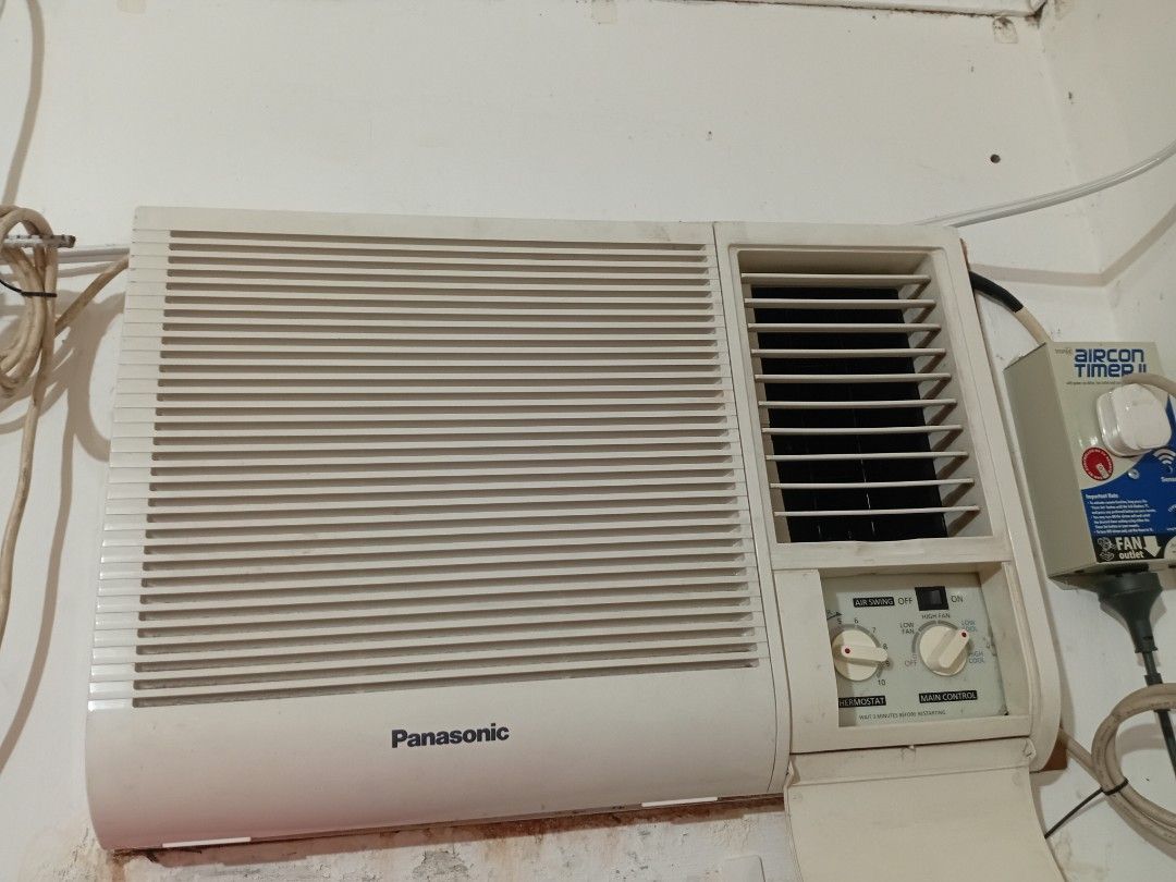 Panasonic 1.5 Hp Window Type Aircon (non-inverter) (Category: Air Conditioning and Heating) located in Las Pinas. Submitted by jaziyah4 (Listing ID 1448524938, Image 2). Description: Panasonic 1.5 Hp Window Type Aircon model: CW-SC125VPH - Classic white casing - Easy-to-use manual controls with knobs for temperature and fan speed - in good working condition - with air swing - non- inverter EER -10.7 4 way air deflection deflection system Slide Ou