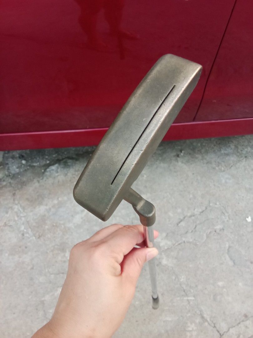 Ping Answer Karsten blade type Putter, right handed (Category: Golf) located in San Pedro. Submitted by trisheljas_japansurplus (Listing ID 1448487739, Image 1). Description: 📍For Sale📍 Ping Answer Karsten blade type golf Putter steel shaft, right handed location 📍 Filinvest Homesite barangay bagong silang san pedro laguna 📍.