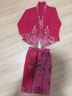 (Category: ) located in . Submitted by miss_fashion (Listing ID 1448583879, Image 1). Description: .