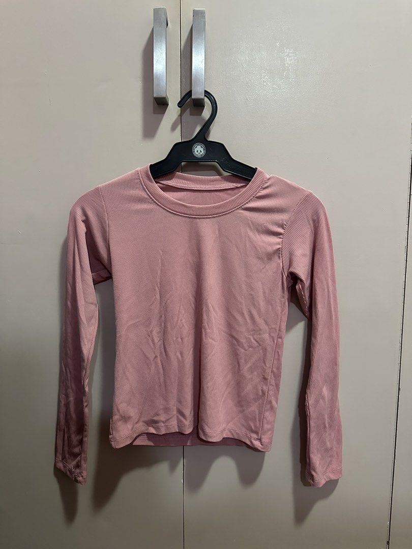 Pink Ribbed Longsleeves (Category: Longsleeves) located in Cabanatuan. Submitted by sabbbiee (Listing ID 1448646745, Image 2). Description: 🌷 Decluttering my closet! Selling my pre-loved clothes that are still in great condition. Affordable prices, well-loved, and located in Cabanatuan City. Shipping fee is shouldered by the buyer. Feel free to message me for more details! 💕.