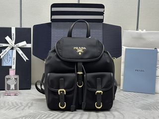 （分類：）位於 。 由 lovesports777 提交（商品編號 1448688428，圖片 1）。簡介： 。