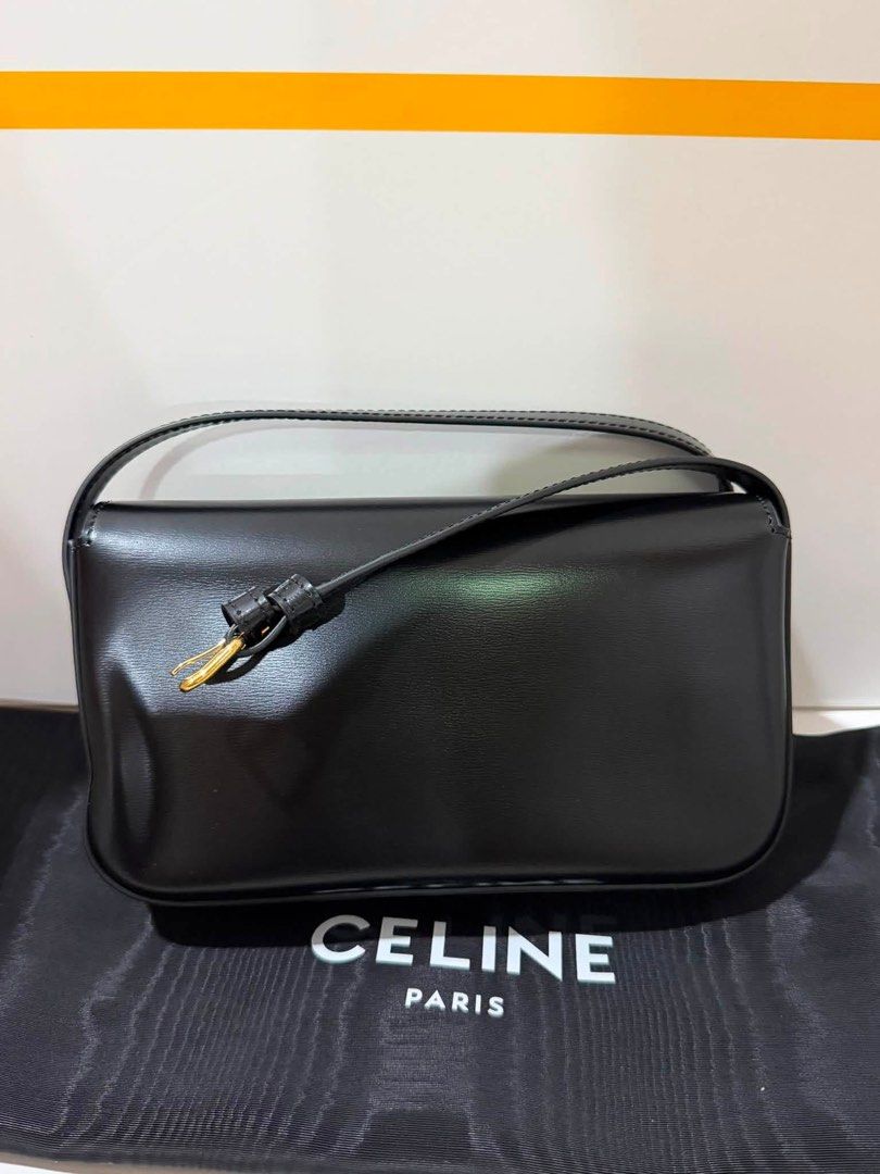 Preloved Celine Triomphe (Category: Luxury Bags & Wallets) located in Manila. Submitted by bagsandshoesmanymore (Listing ID 1448490329, Image 2). Description: Preloved Celine Triomphe Size 21cm Japan source🇯🇵 What you see is what you get Genuine leather Rank SA Please read before you order 👉🏻❗️Payment first before shipping ❗️Cut off time of payment 11am sameday delivery ❗️NO MEET UP / NO PICK UP ❗️ORDER CANNOT BE CANCELLED ❗️PLEASE DON’T BUY 