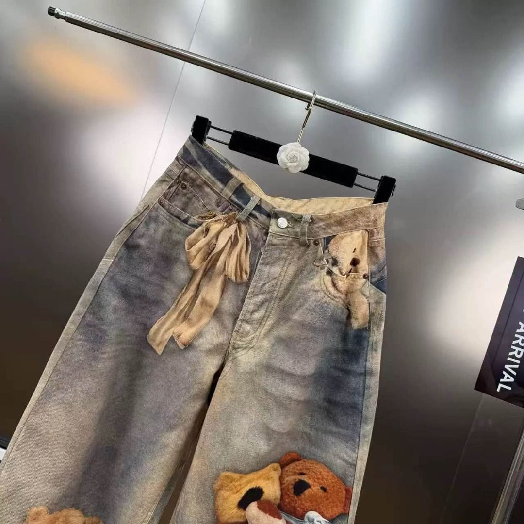 Printed Pants (Category: Jeans) located in Manila. Submitted by sam_nic (Listing ID 1448535240, Image 2). Description: New arrival!! ꫛꫀꪝ c o ll e c t i o n ┗━━━━━━━━━━┛ Terno Printed Pants Color : One design and color Size : M L XL 2XL M-26-28 L-29-30 XL-31-32 2XL -33-34 INBOX US TO ORDER Disclaimer: All photos shown are for inspiration only, actual photo may vary due to limitation of photography or photo enhancement. Bestseller/Limited stock!! 