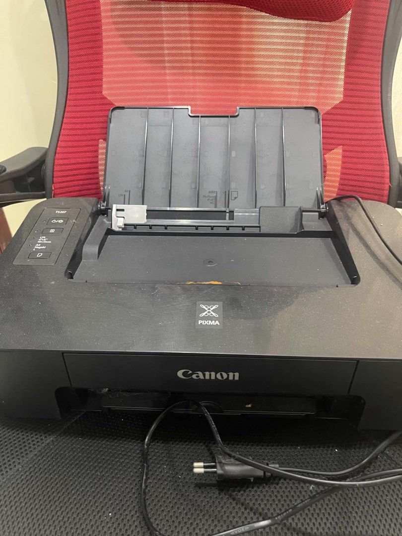 Printer (Category: Printers, Scanners & Copiers) located in Manila. Submitted by frozen02 (Listing ID 1448492534, Image 3). Description: Printer Canon.