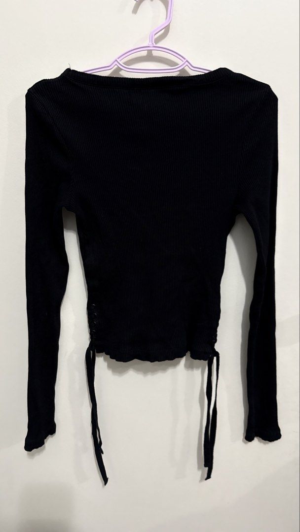 Pull & bear top (Category: Longsleeves) located in Shah Alam. Submitted by jaycoolmall (Listing ID 1448487024, Image 3). Description: .
