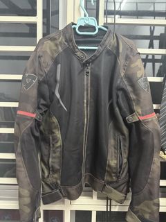 (Category: ) located in . Submitted by preloved.bykylo (Listing ID 1448575839, Image 1). Description: .