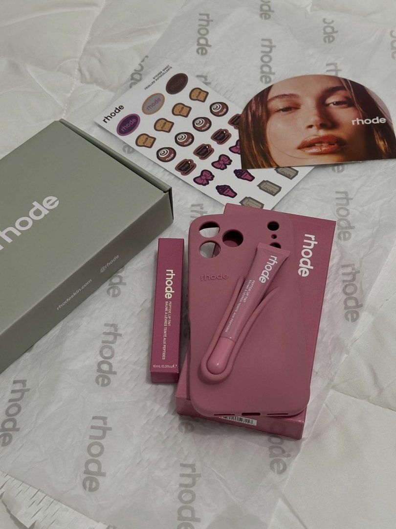 Rhode phone case set (Category: Makeup) located in San Rafael. Submitted by shilloane (Listing ID 1448652879, Image 2). Description: Rhode phone case from US manufacturer Inclusions: Rhode case + Lip peptide + rhode paper bag.