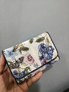 (Category: ) located in . Submitted by gabierfinds (Listing ID 1448527933, Image 1). Description: .