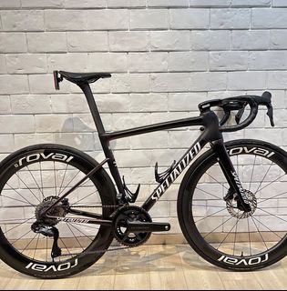 (Category: ) located in . Submitted by velorebikes (Listing ID 1446734746, Image 1). Description: .