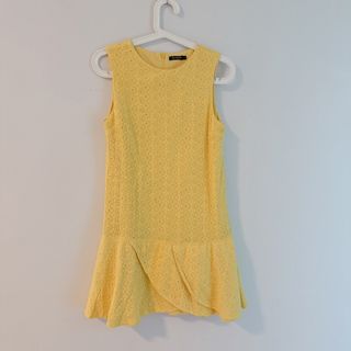 (Category: ) located in . Submitted by viviana.closet (Listing ID 1448595099, Image 1). Description: .