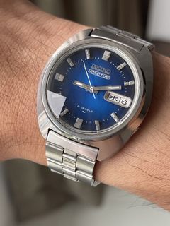 (Category: ) located in . Submitted by luu-vintagewatch (Listing ID 1448488671, Image 1). Description: .