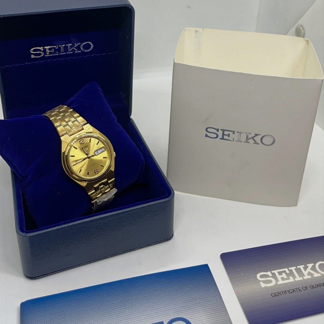 Seiko 5 Gold Tone, Gold Dial (Category: Men's Watches) located in Bacoor. Submitted by truecrease (Listing ID 1448534422, Image 1). Description: Seiko 5 Gold Tone, Gold Dial Ref no: SNKL64K1 Brandnew Complete Set Asking price: ₱6,100 (WAY BELOW SRP) SRP: ₱13,000 Caliber No: 7S26 Movement: Automatic Case size: 38mm Power reserve Approx. 40 hours.