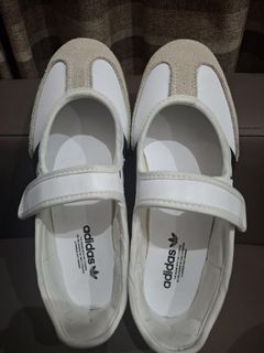 (Kategori: ) berada di . Dikirim oleh maharaa.pearlv (ID iklan 1448497039, Gambar 1). Deskripsi: .