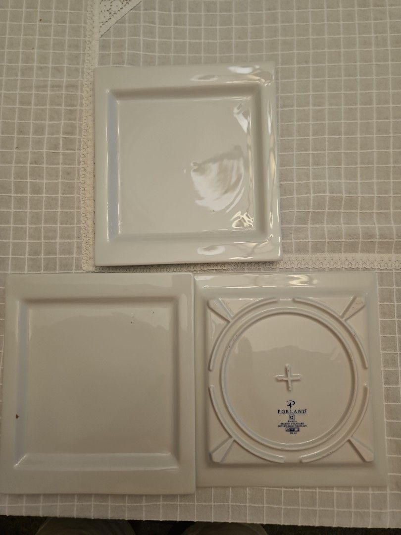 Set of 3 White Square Plates