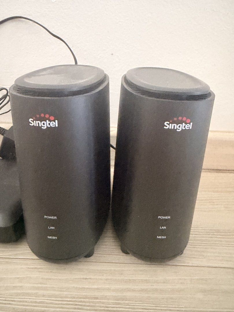Singtel Optical Network Router + 2 Mesh WiFi Extenders504616406850611202