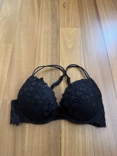 (Category: ) located in . Submitted by ladyshop01 (Listing ID 1448543230, Image 1). Description: .