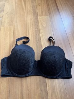 (Category: ) located in . Submitted by ladyshop01 (Listing ID 1448514354, Image 1). Description: .
