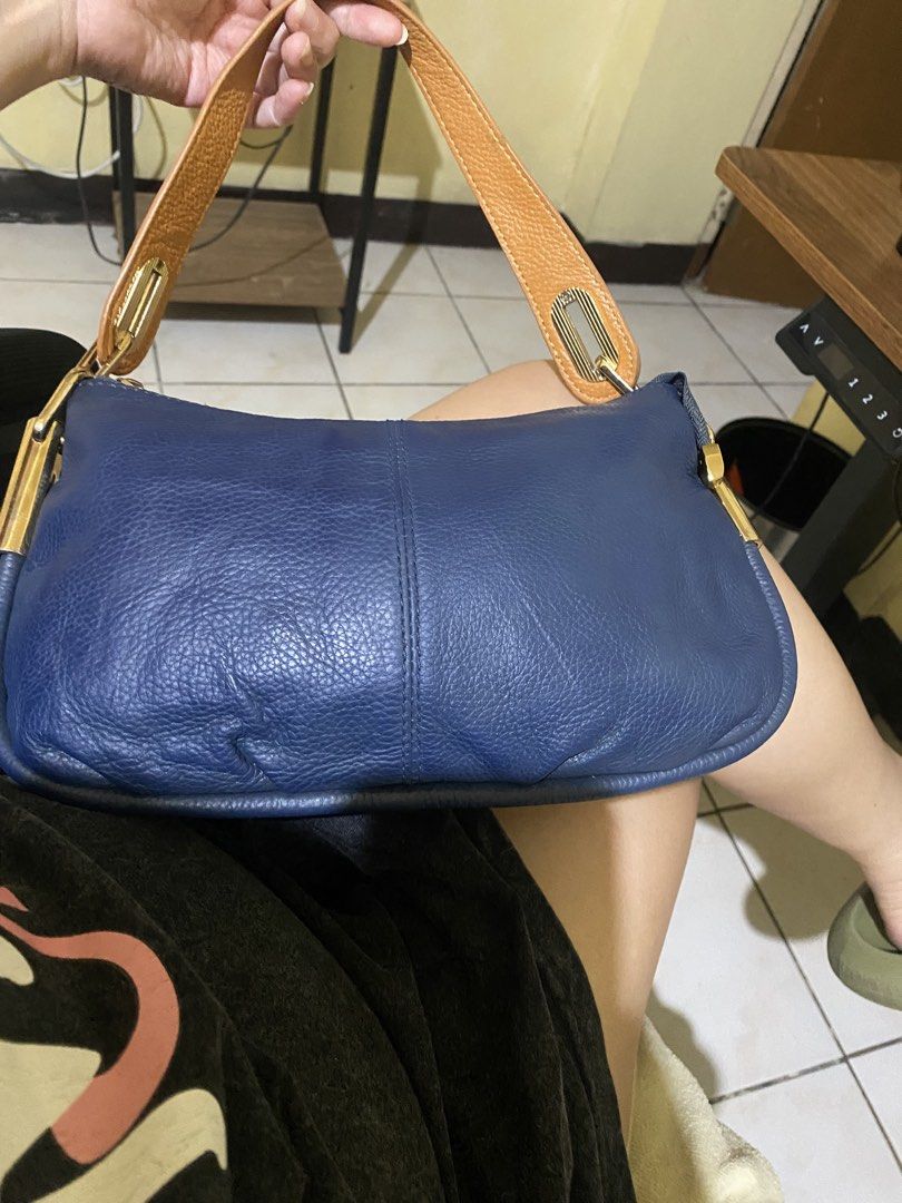 Blue Pebbled Leather Kili Bag (Category: Shoulder Bags) located in Davao. Submitted by kuromisplace (Listing ID 1448686628, Image 2). Description: Made from soft leather , bought from orange app for 667 📌 color was enhanced , missing screw on handle ( Does not compromise the bag’s functionality.) Location: Davao City 🚚: jnt .