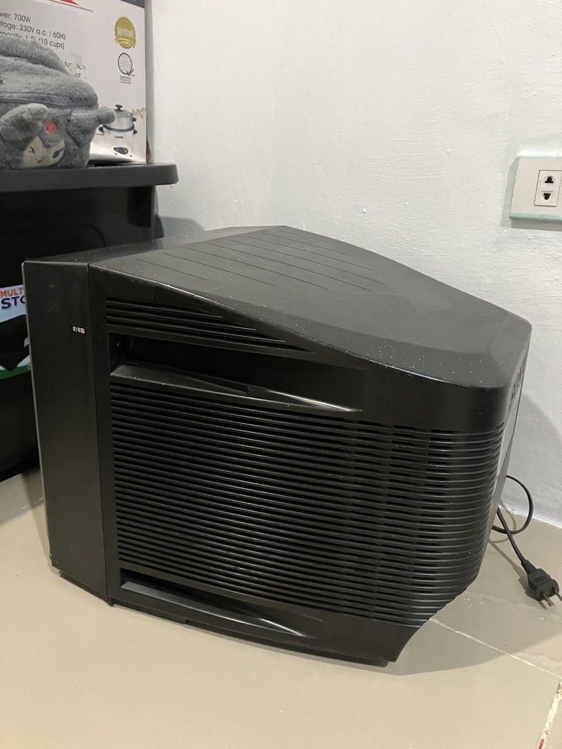 Sony Trinitron CRT TV KV-14FM1 (Category: TV) located in Pasig City. Submitted by findshyt (Listing ID 1448610627, Image 3). Description: - Sony Trinitron KV-14FM1 CRT Television - Compact 14-inch screen size - Ideal for retro gaming consoles - Tested and confirmed working - 220v 6,000 ready to pick up pasig, pinagbuhatan.