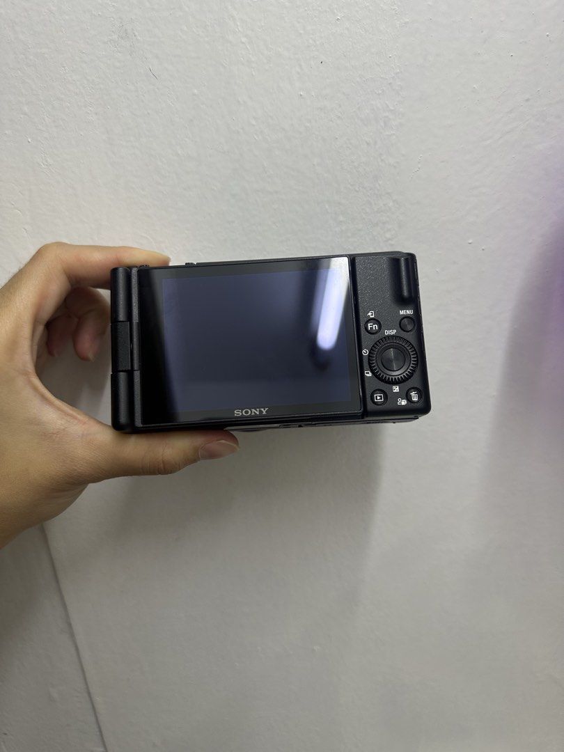 Sony ZV-1F (Category: Cameras) located in Paranaque City. Submitted by otneimrazzle (Listing ID 1448653139, Image 2). Description: selling my Sony ZV-1F, bought last February 2026. still in excellent condition and well taken care of. inclusions: • complete box • sony original battery • sony SD card (64 GB) • charging cord/cable • wind muff • FREE Ulanzi VL49 RGB Mini Video Light perfect for vlogging! Price: ₱24,500.