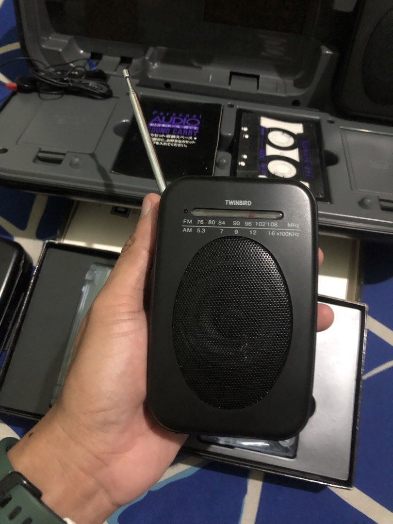 Soundcarry stereo system compo twinbird (Category: Portable Music Players) located in Quezon City. Submitted by markgolveo (Listing ID 1448607845, Image 3). Description: Soundcarry stereo system compo twinbird stereo cassete player with radio portable system with hard case Interconnects unit with each other Am fm unit works well , left speaker plays well all units are AA battery operated, with earphones Free macbeth double audio tape And extra ca