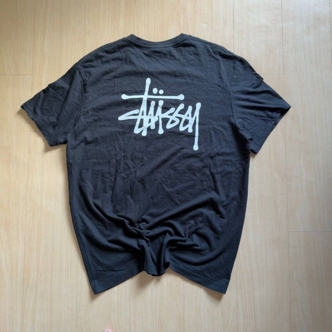 STUSSY BASIC LOGO TEE (Category: Activewear) located in Manila. Submitted by thriftmobbb (Listing ID 1448677273, Image 2). Description: 22X28 NO ISSUE,GOOD AS NEW COLOR RATE 9.8/10.