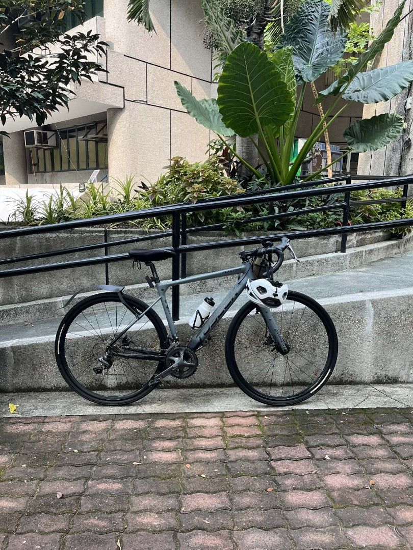 Toseek Peak Pro Bicycle (Category: Bicycles) located in Navotas City. Submitted by addelainesommers (Listing ID 1448626487, Image 3). Description: Toseek Peak Pro Size 49cm Medium Upgrades: Weapon Saddle Redshift Top Grips Jagwire Compressionless --Shift and Brake Housing (Hydraulic feel) Tektro B550 Dual Piston calipers Shimano Claris Crankset 50-34T Shimano SM-BB52 11-34T Cassette Panaracer Gravelking SS+ 35mm Panaracer Inner tubes Raceworks SP