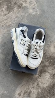 (Category: ) located in . Submitted by cendol_sneakers (Listing ID 1448609526, Image 1). Description: .