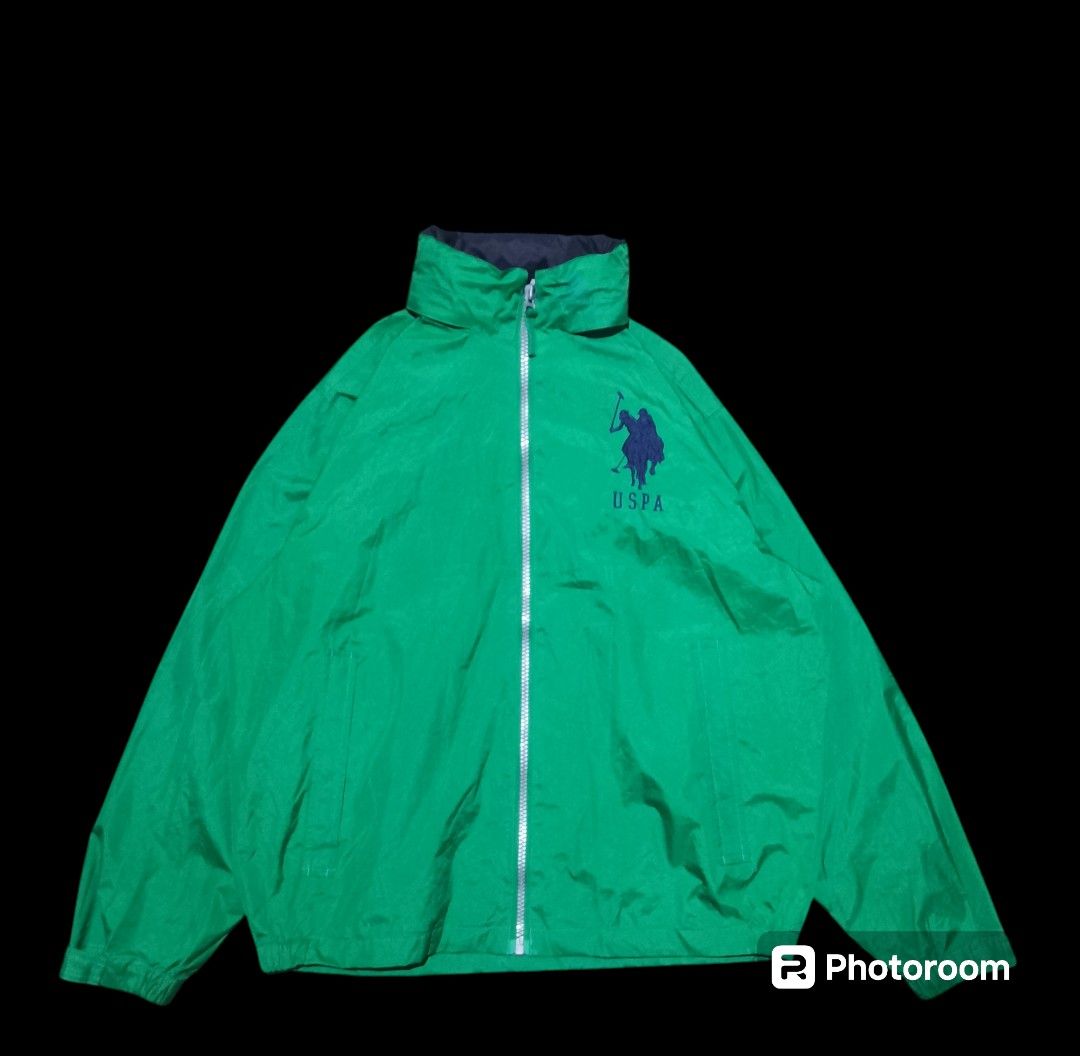 US Polo Assn. Waterproof Jacket (Category: Coats, Jackets and Outerwear) located in Solano. Submitted by gelonaguit (Listing ID 1448494444, Image 2). Description: US Polo Assn. Waterproof Jacket XL Fitting W26.5 x L27 Issue Light Stains only.