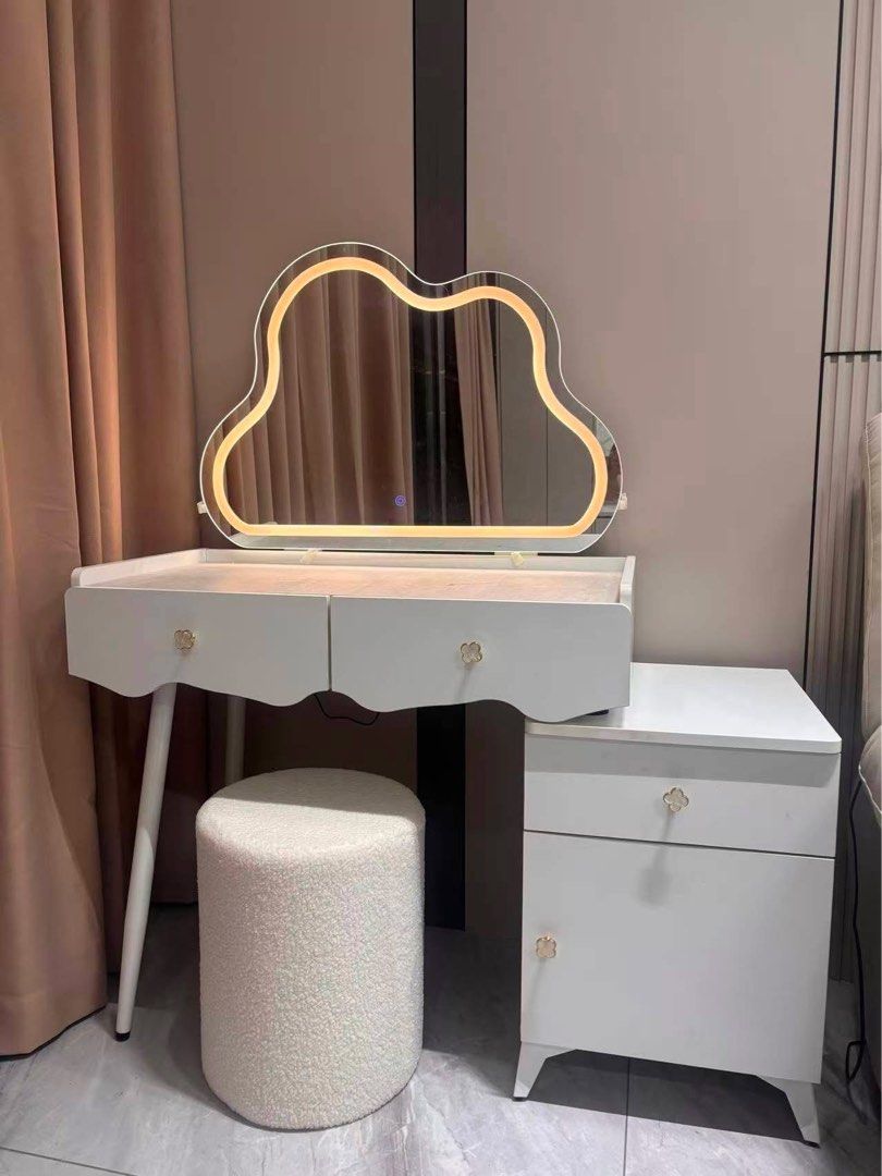 Vanity Dresser with Led Mirror and Stool (Category: Tables & Sets) located in Valenzuela. Submitted by jhagonzales (Listing ID 1448562486, Image 1). Description: .