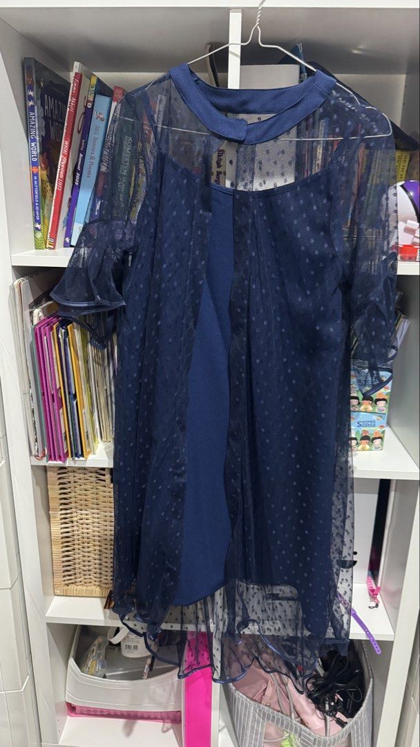 Verona dress navy tule (Kategori: Gaun & Rok) berada di Jakarta Utara. Dikirim oleh yosephineerhan (ID iklan 1448673087, Gambar 2). Deskripsi: .