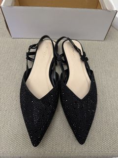 (Category: ) located in . Submitted by fashion.empire (Listing ID 1448652773, Image 1). Description: .