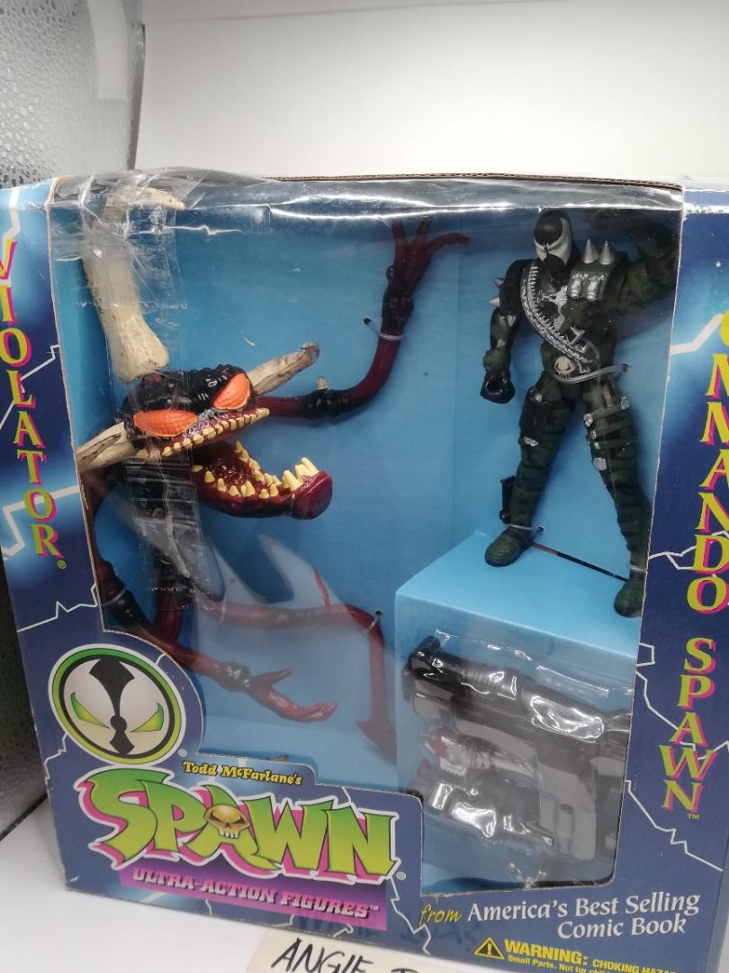 Vintage 1995 McFarlane Spawn Commando Spawn vs Violator Collectors Gift Set (Complete / Open Box) (Category: Figurines & Statues) located in Davao. Submitted by angiesvintagetoyshoppe (Listing ID 1448547194, Image 2). Description: Selling a rare, vintage 1995 Todd McFarlane’s Spawn "Commando Spawn vs. Violator" Collectors Gift Set Limited Edition. A classic grail piece from the golden era of 90s action figures. PRODUCT DETAILS & CONDITION: - Stat