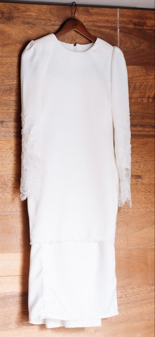 Wedding Baju Kurung with Lace Details (Category: Baju Kurung & sets) located in Kuala Lumpur. Submitted by hazwanee.ysf (Listing ID 1448496706, Image 3). Description: - Custom Nikah Baju Kurung by Khadijah Zainuar - Material Duchess Satin from Jakel - Tailored for 153cm, 43kgs.