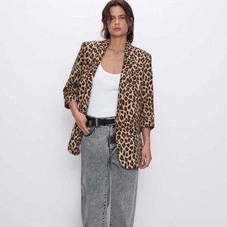 (Category: ) located in . Submitted by digitalthrifting (Listing ID 1448527550, Image 1). Description: .