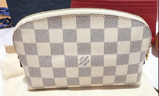 (Category: ) located in . Submitted by guaranteedauthenticstuffonly (Listing ID 1453147119, Image 1). Description: .