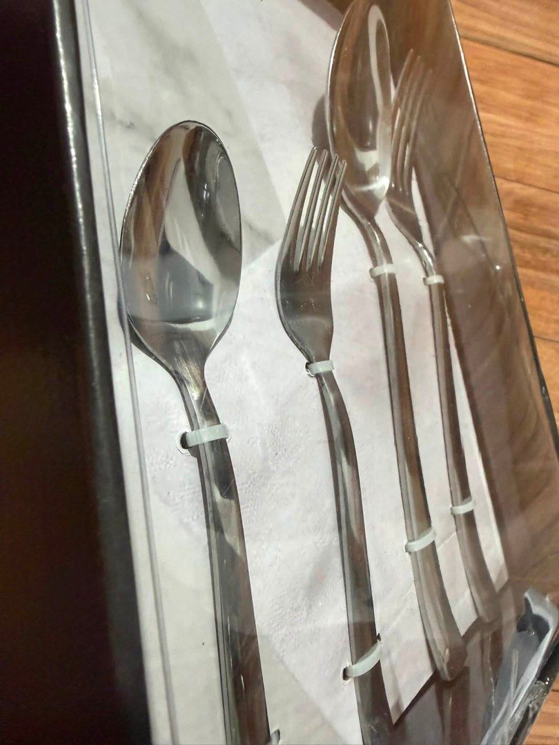 16 PCS STAINLESS STAINLESS FLATWARE (Category: Dinnerware & Cutlery) located in Las Pinas. Submitted by UNQUARANTINED (Listing ID 1453128806, Image 2). Description: .
